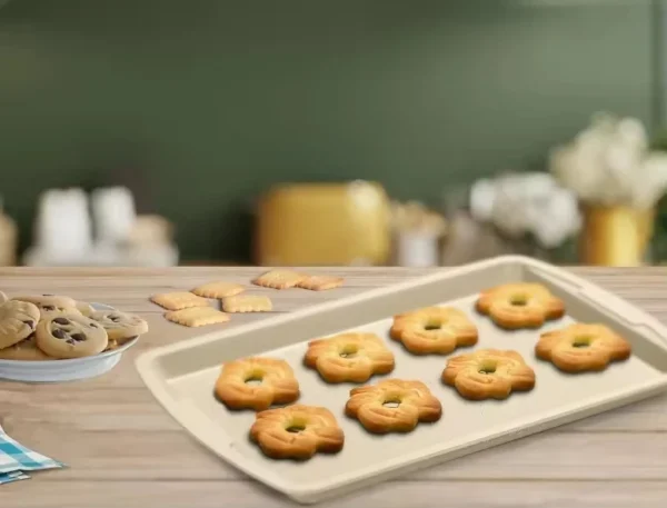 3-Piece Stackable Cookie Sheet Set
