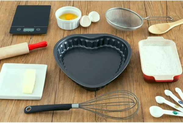Hacb3bf91a8a2413aaea3a995a03ea25a6.webp Heart-Shaped Nonstick Cake Pan