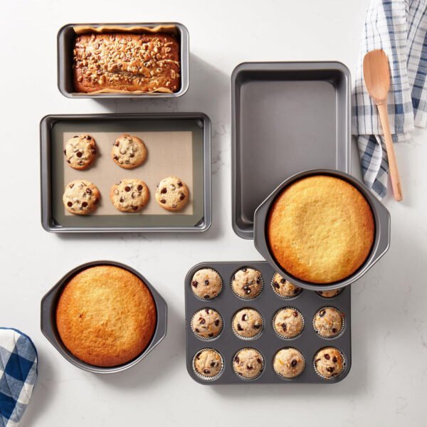 6-Piece Black Carbon Steel Bakeware Set